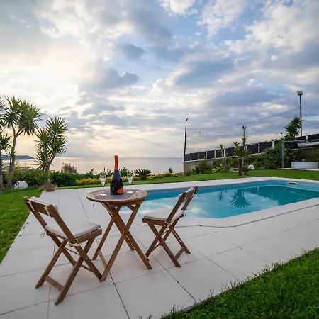 ヴィラ Villa Panorama Con Piscina By Wonderful Italy *